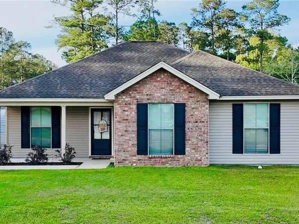 1629 Viola St, Mandeville, LA 70448