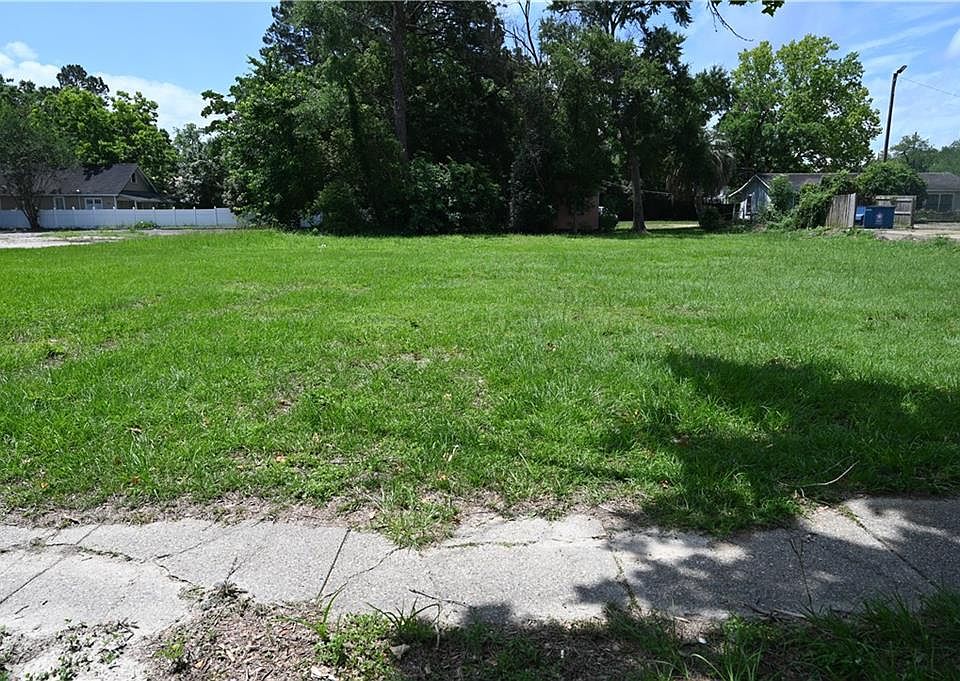 1st image of 1407 Springhill Trce