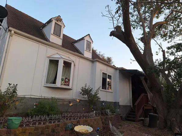 1640 Ojeda Rd, Vista, CA 92084
