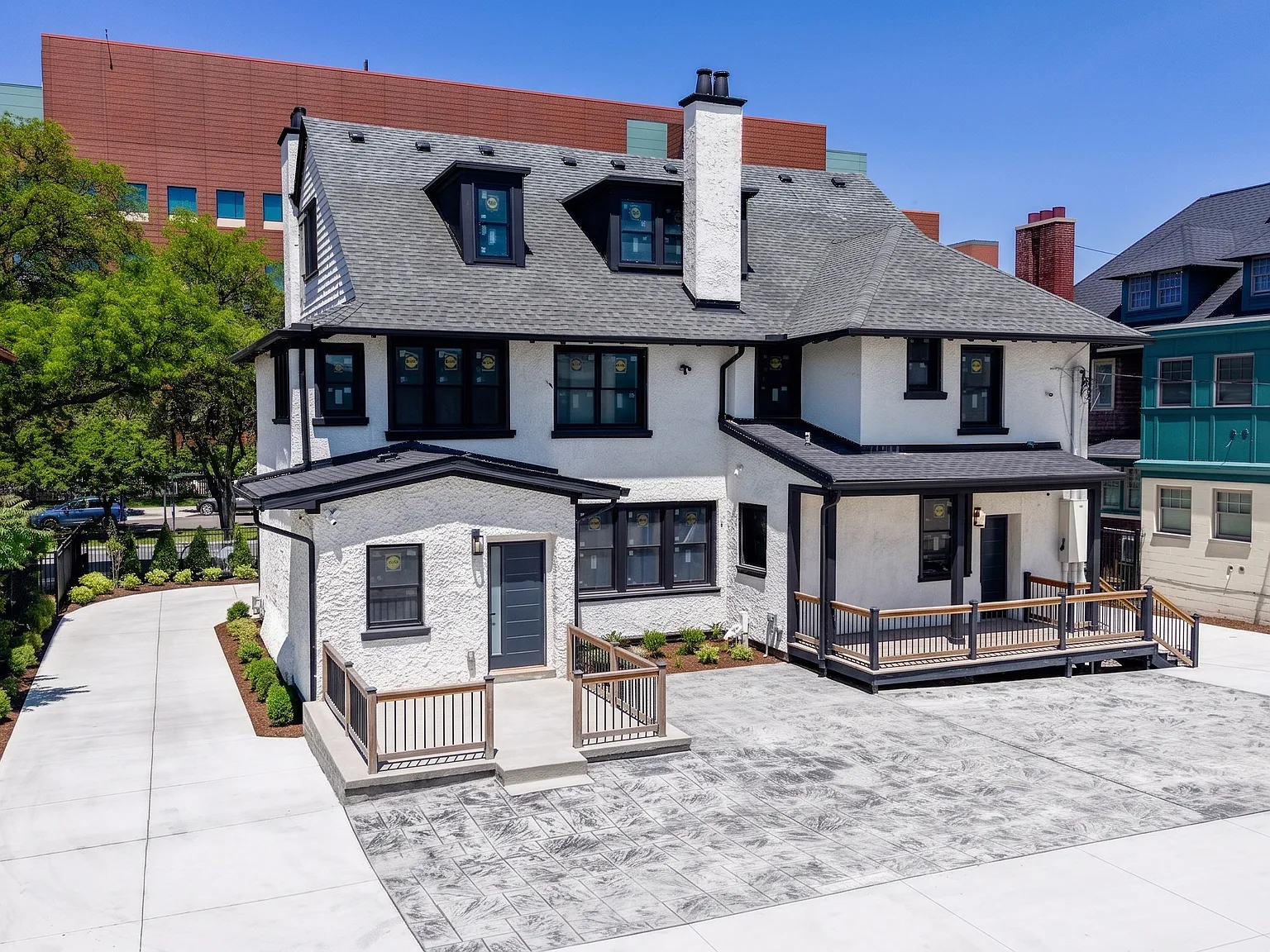 226 Mack Ave — Photo 4