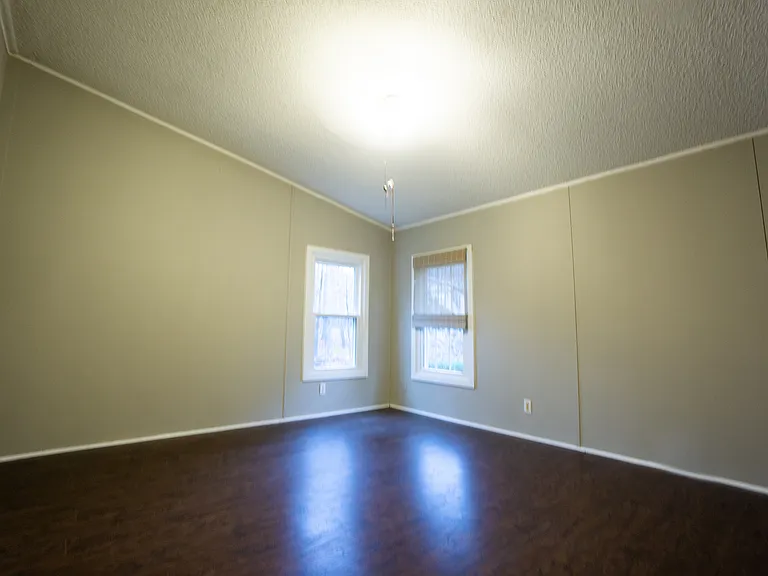 139 Woodtree Ln — Photo 10
