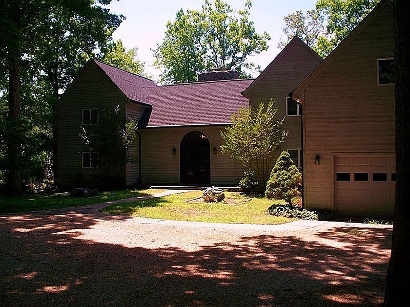 1st image of 205 Pine Reach Dr