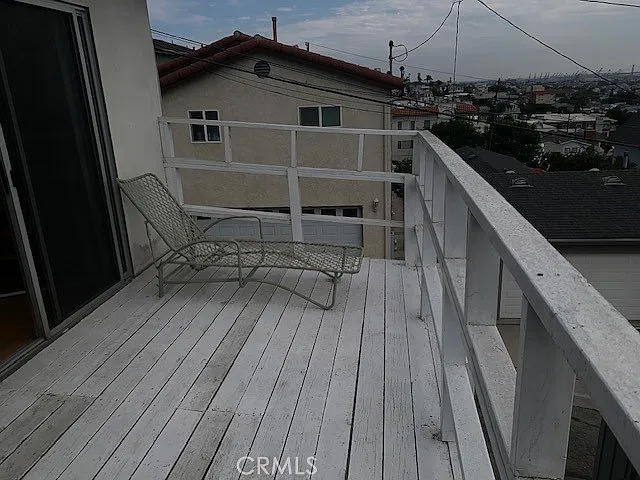 740 W 33rd St — Photo 12