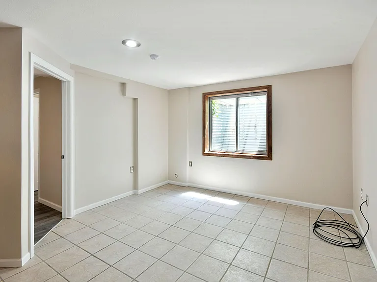 1194 Eagle Dr — Photo 21