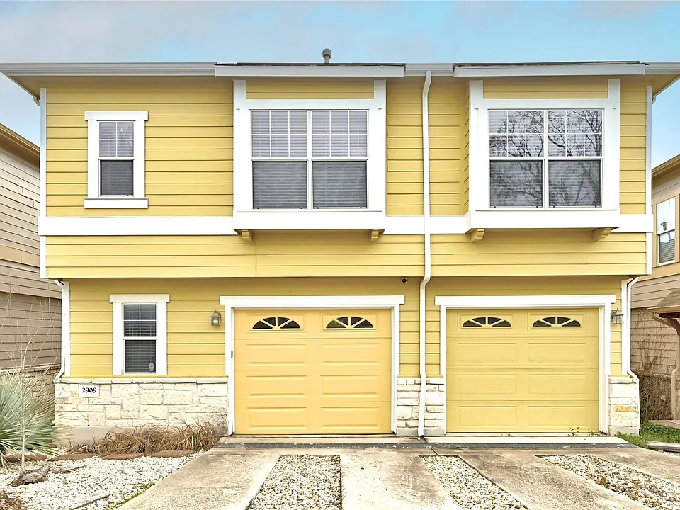2909 Saville Loop #10C