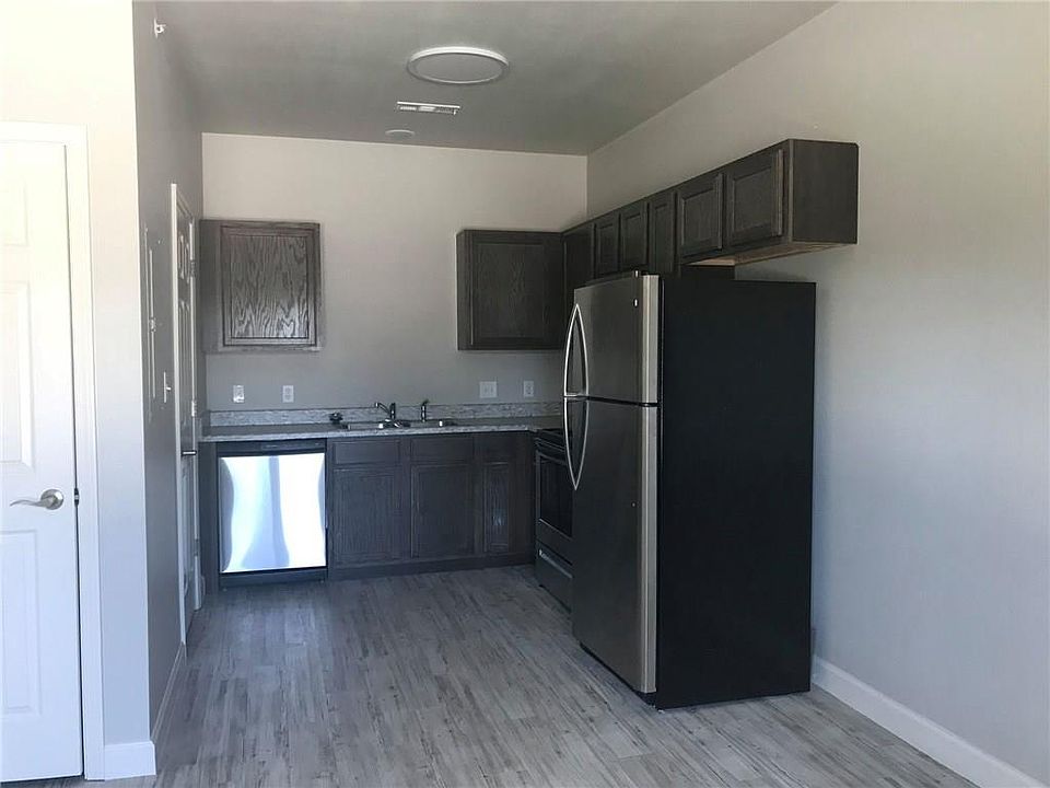 2nd image of 2150 N Leverett Ave