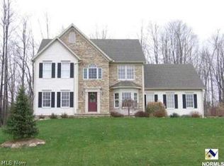 8795 Chinaberry Cir N, Macedonia, OH 44056