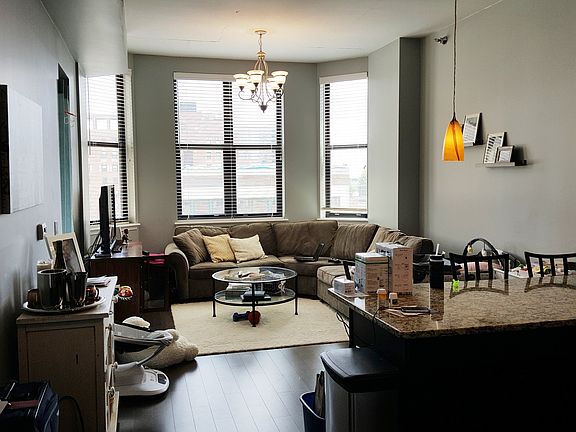 2nd image of 1464 S Michigan Ave APT 808