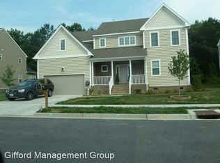 733 Creekwood Dr, Chesapeake, VA 23323