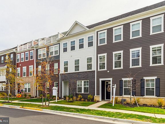 3rd image of 17661 Falcon Heights St