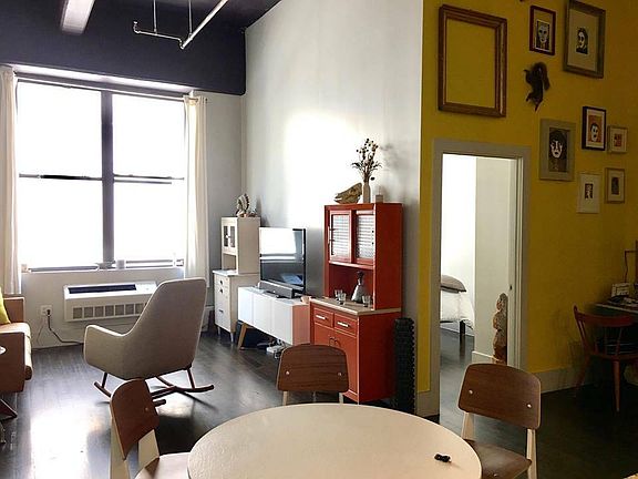 2nd image of 41 Kosciuszko St APT 125
