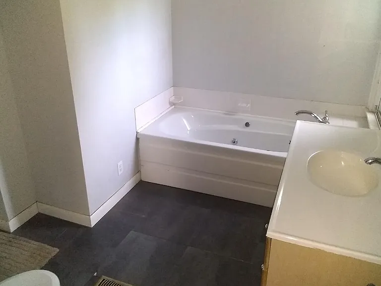 456 River Dr — Photo 8