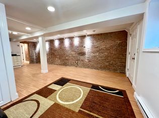 917 E Capitol St SE #B, Washington, DC 20003