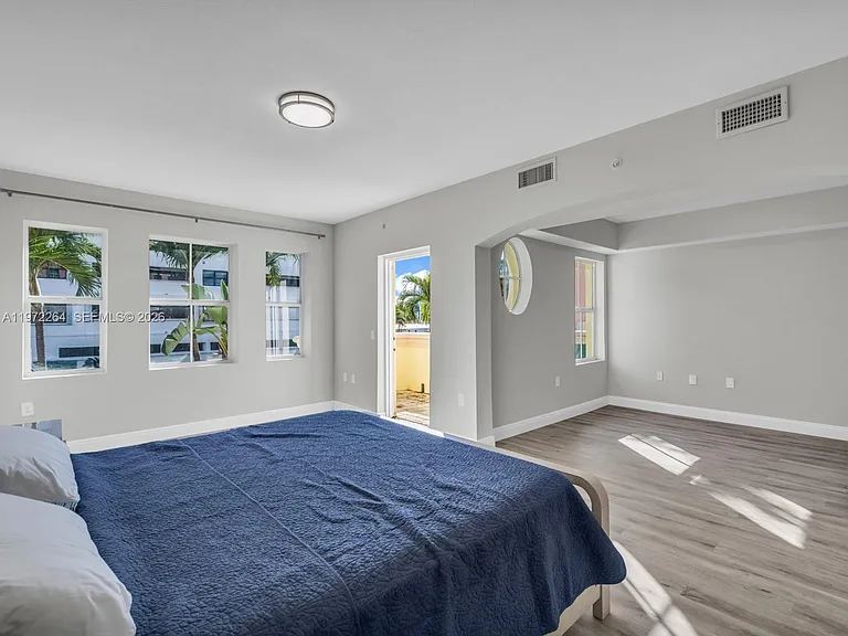2051 SE 3rd St #Townhouse 11 — Photo 35