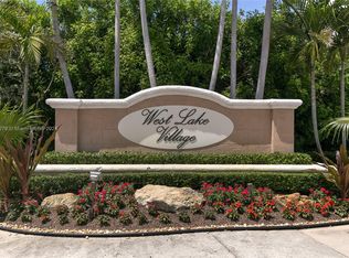 1260 Weeping Willow Way, Hollywood, FL 33019