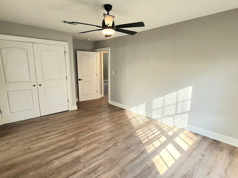30 Adams St — Photo 19