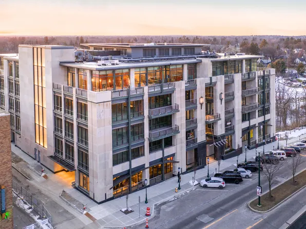 369 N Old Woodward Ave #206, Birmingham, MI 48009