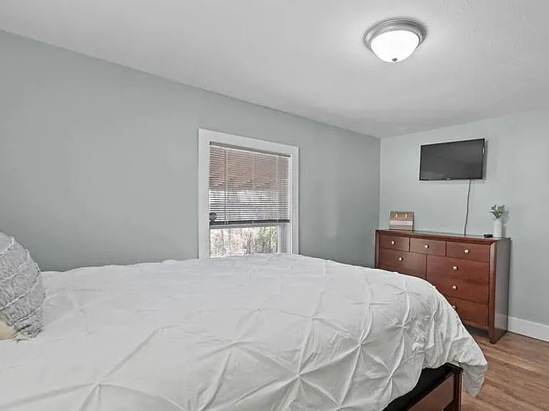2512 Ramona St — Photo 17