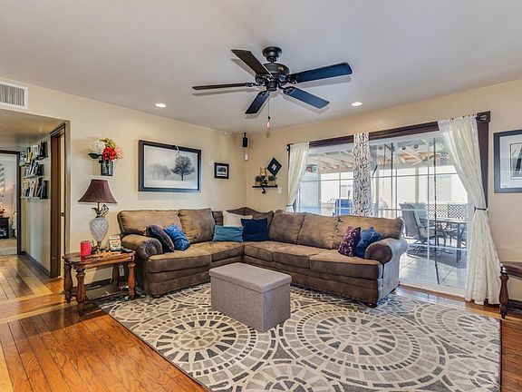 4th image of 2108 W San Miguel Ave