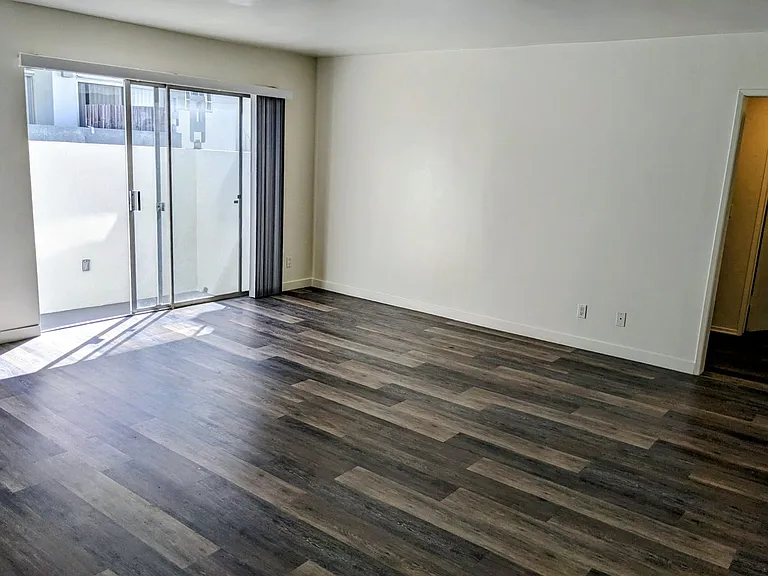 11948 Darlington Ave — Photo 15