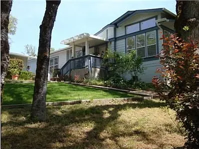 680 Park Way photo 1