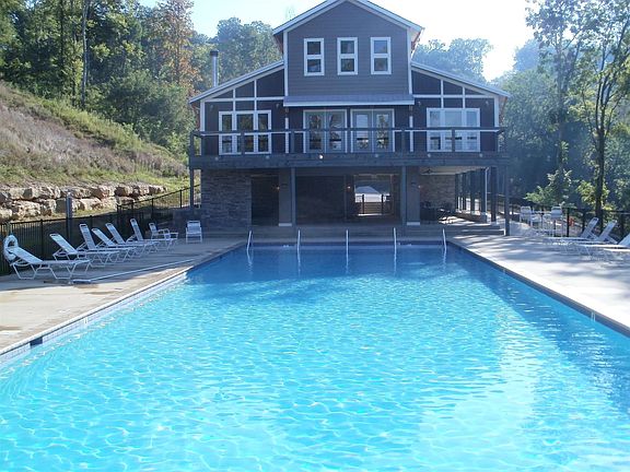 5th image of 308 Highbridge Dr