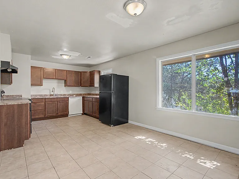 1121 Cooper Ave #201 — Photo 11