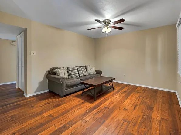 1421 S 12th St APT 201, Waco, TX 76706