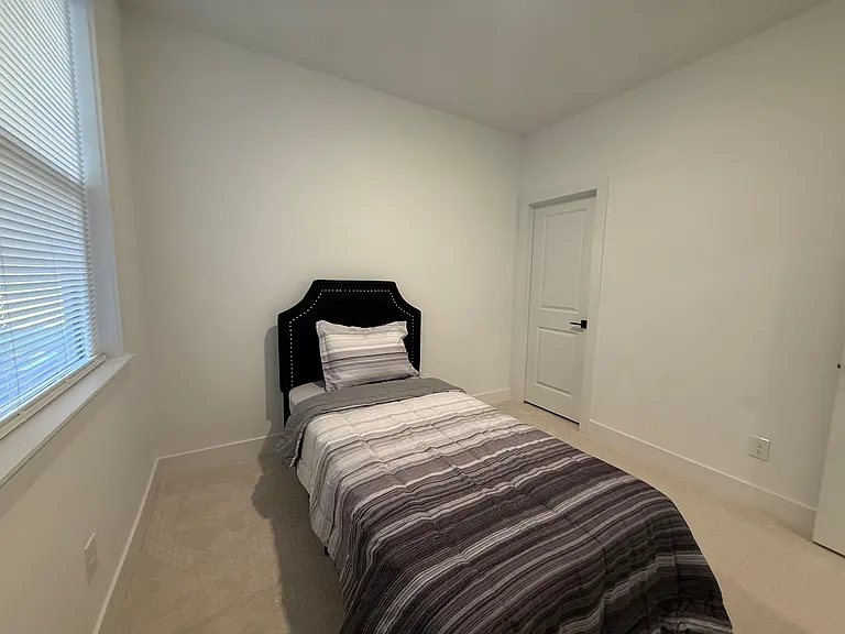 1013 Regalia Rd — Photo 16
