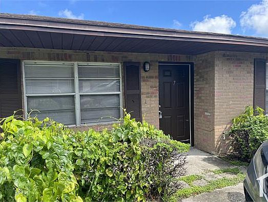 5th image of 101 Lake Hunter Dr APT 7