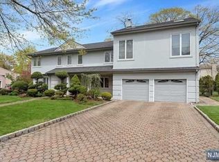 14 Barbara Dr, Englewood Cliffs, NJ 07632