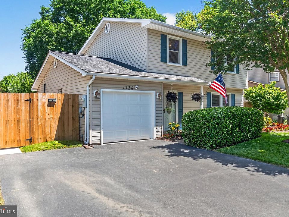 1st image of 2526 Symphony Ln