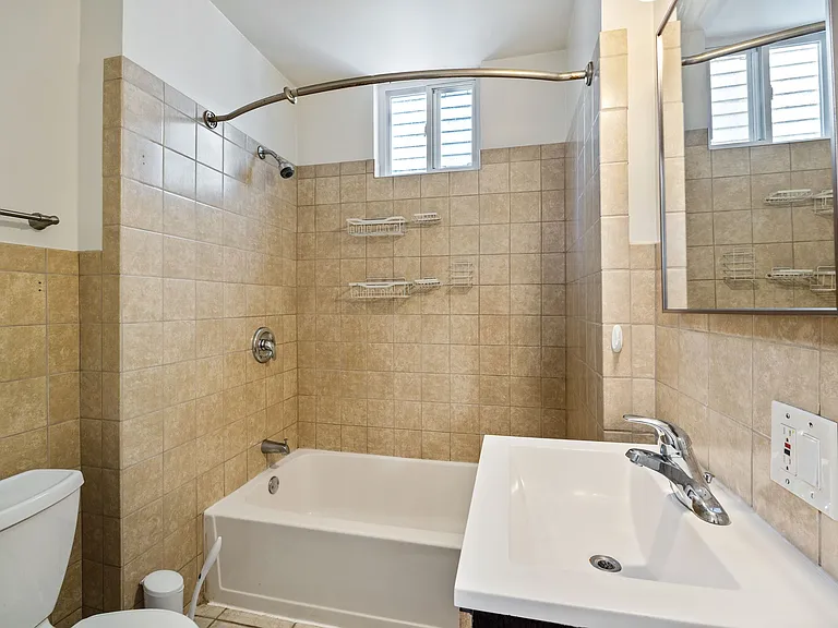 1011 Garnett Pl — Photo 8