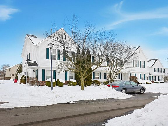 3rd image of 6336 Lakeview Dr E #19