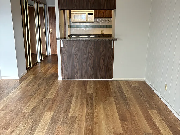 1177 California St #911 — Photo 3