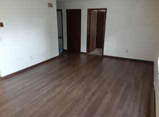 1717 7th St #3, Eau Claire, WI 54703