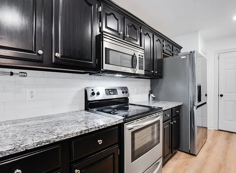 6820 Cutter Ct — Photo 6