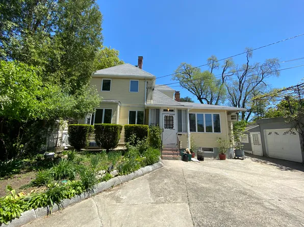 213 Holland St, Somerville, MA 02144