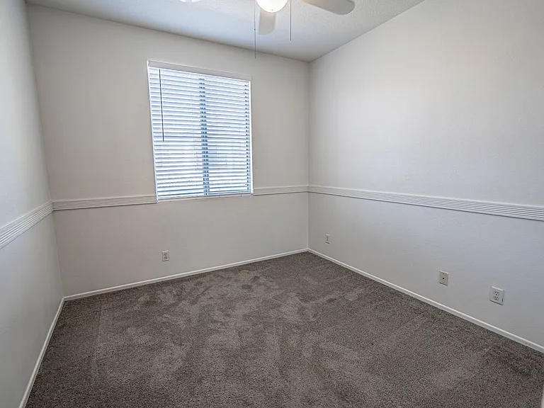 25410 Dry Creek Ct — Photo 10