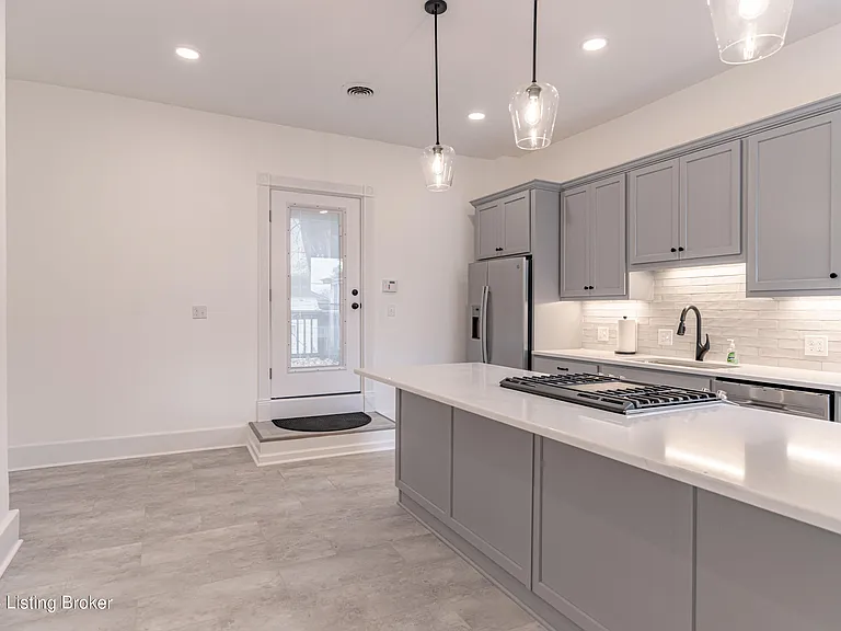 1804 Frankfort Ave #A — Photo 5