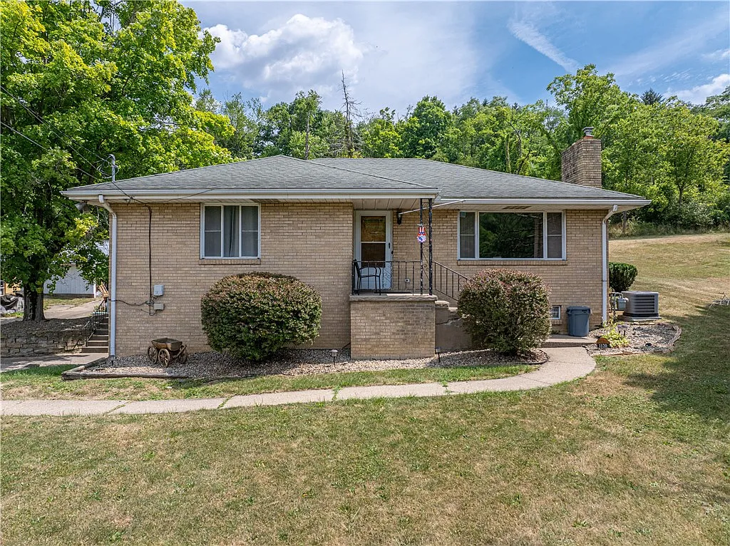 1120 Henderson Ave photo 1