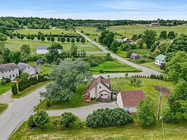 1588 Sandy Birch Rd — Photo 43