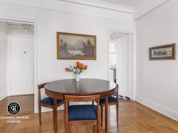 111 East 75th Street image 2 of 6