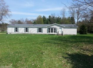 2781 N Sand Lake Rd, Hillsdale, MI 49242