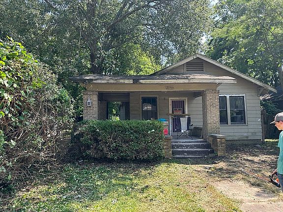 2nd image of 2506 E Washington Ave