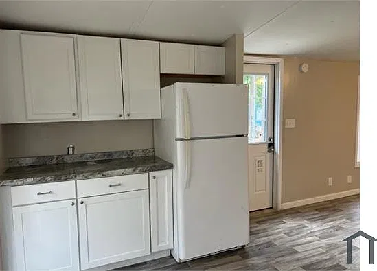 2 bed, 900 sqft, $1,025 — Photo 4