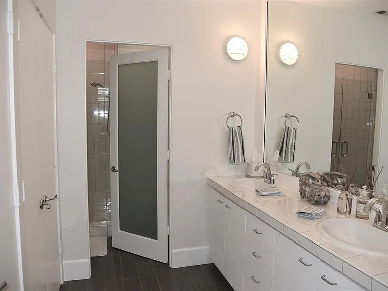 4885 Sandyland Rd #2 — Photo 24