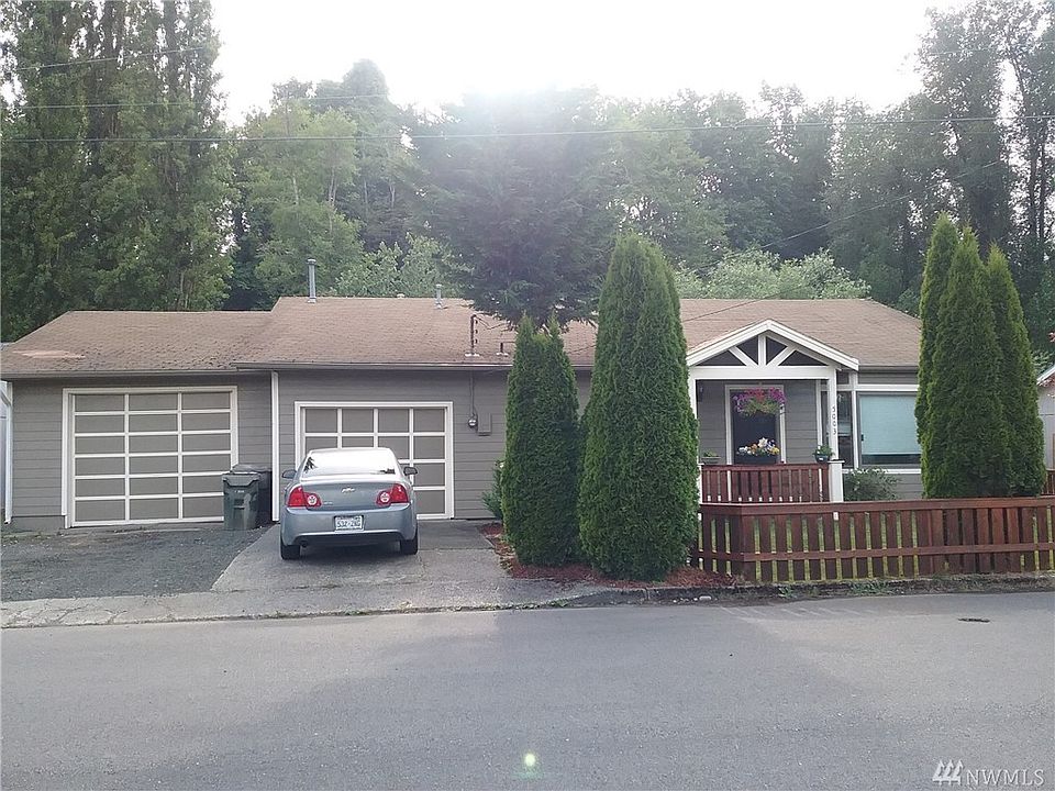 1st image of 5003 Rainier Ave SE