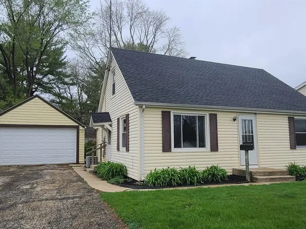 1315 Hemlock Ave, Dixon, IL 61021