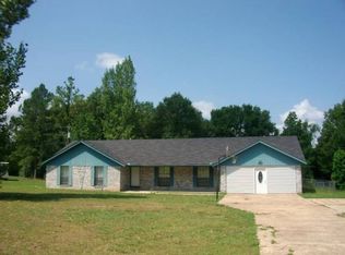 672 Eissman Rd, Leesville, LA 71446